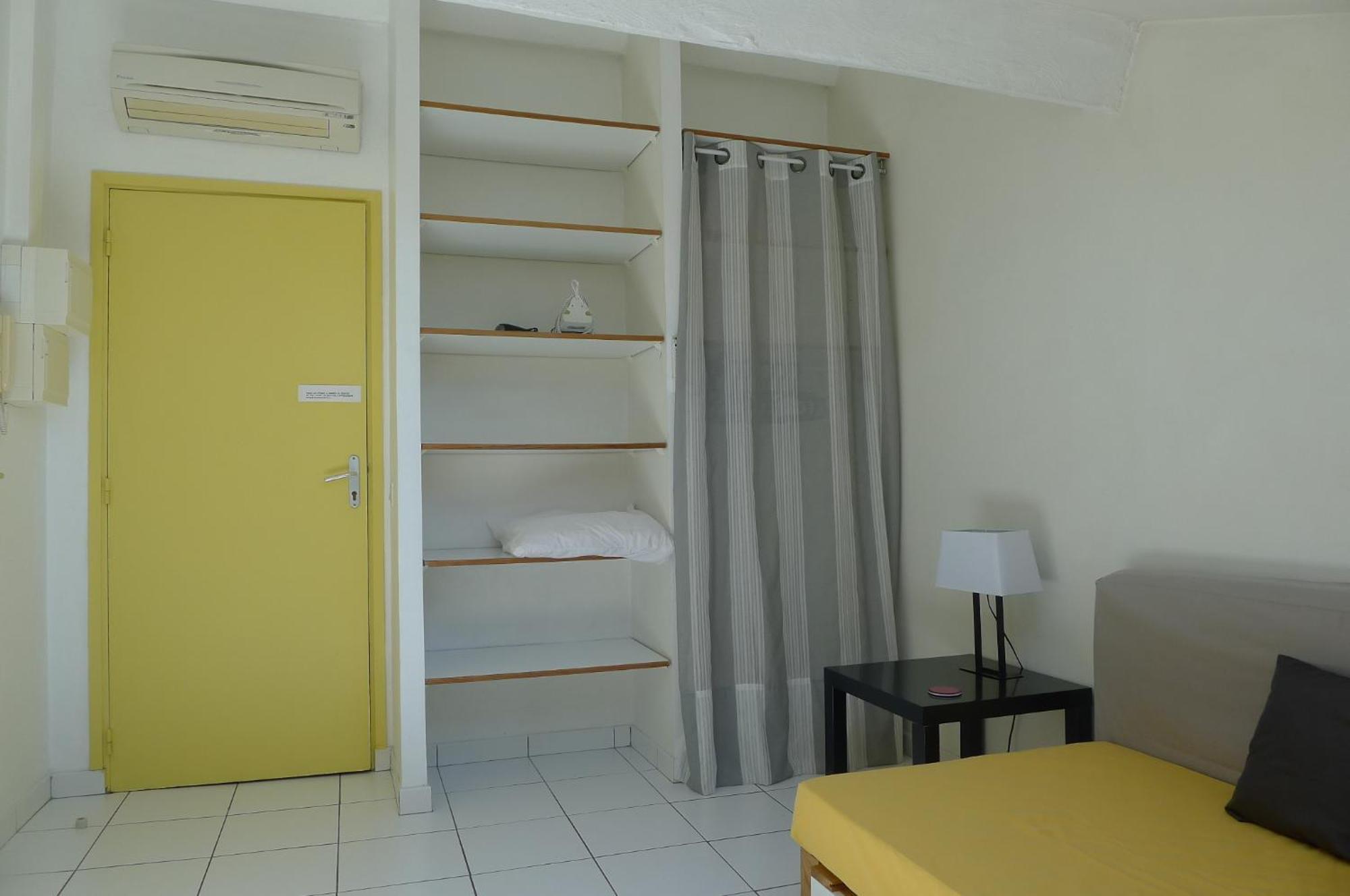 Apartment Center
